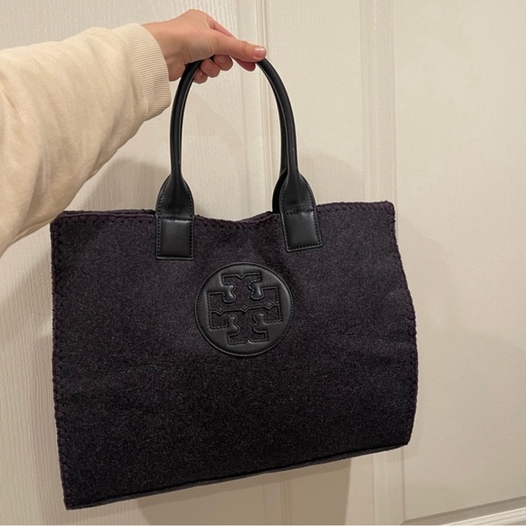 Tory Burch Lydia bag
Large size - Picture 8 of 8